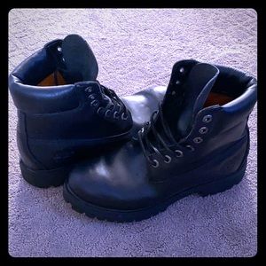 Heavy duty Timberlands size 7